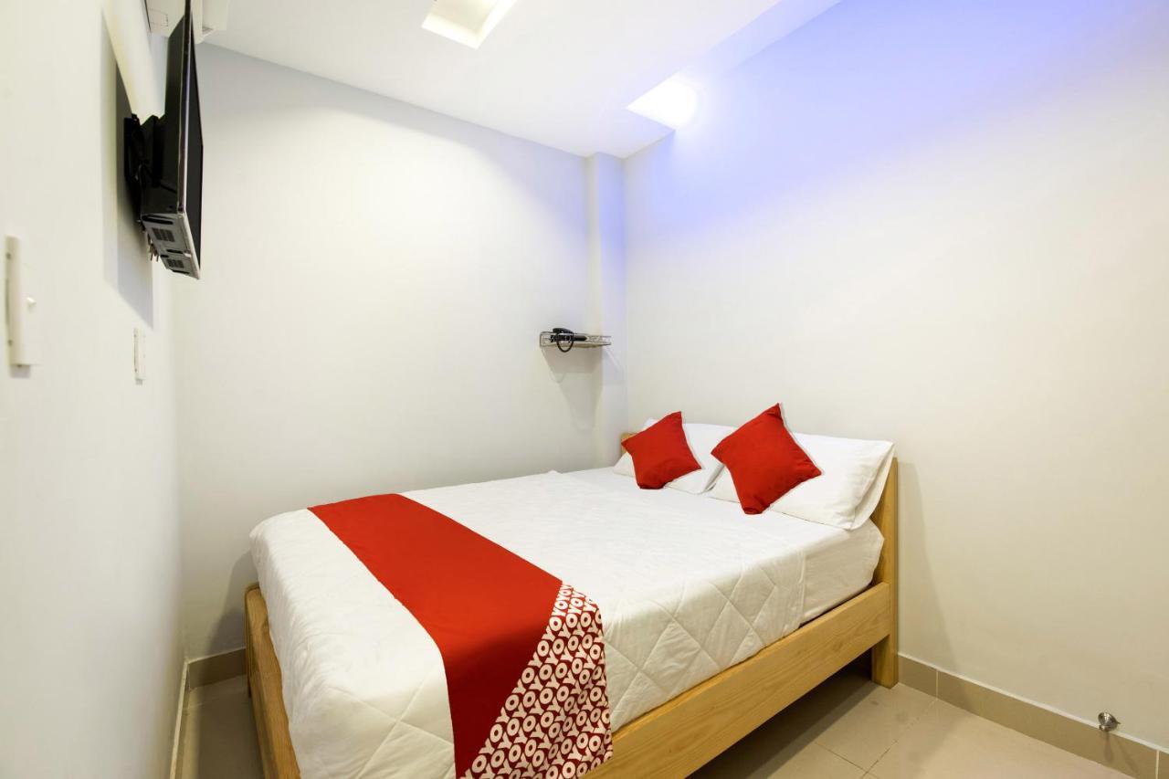 Oyo 471 White 1 Hotel Ho Chi Minh City Bagian luar foto